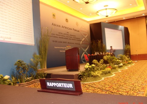 RH ProRent : Rental (Sewa) Projector 5200 ansi lumens